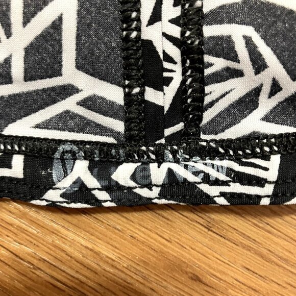 Lululemon Sculpt Tank in Posey Black White / Black (Sz 6) - Picture 3 of 5